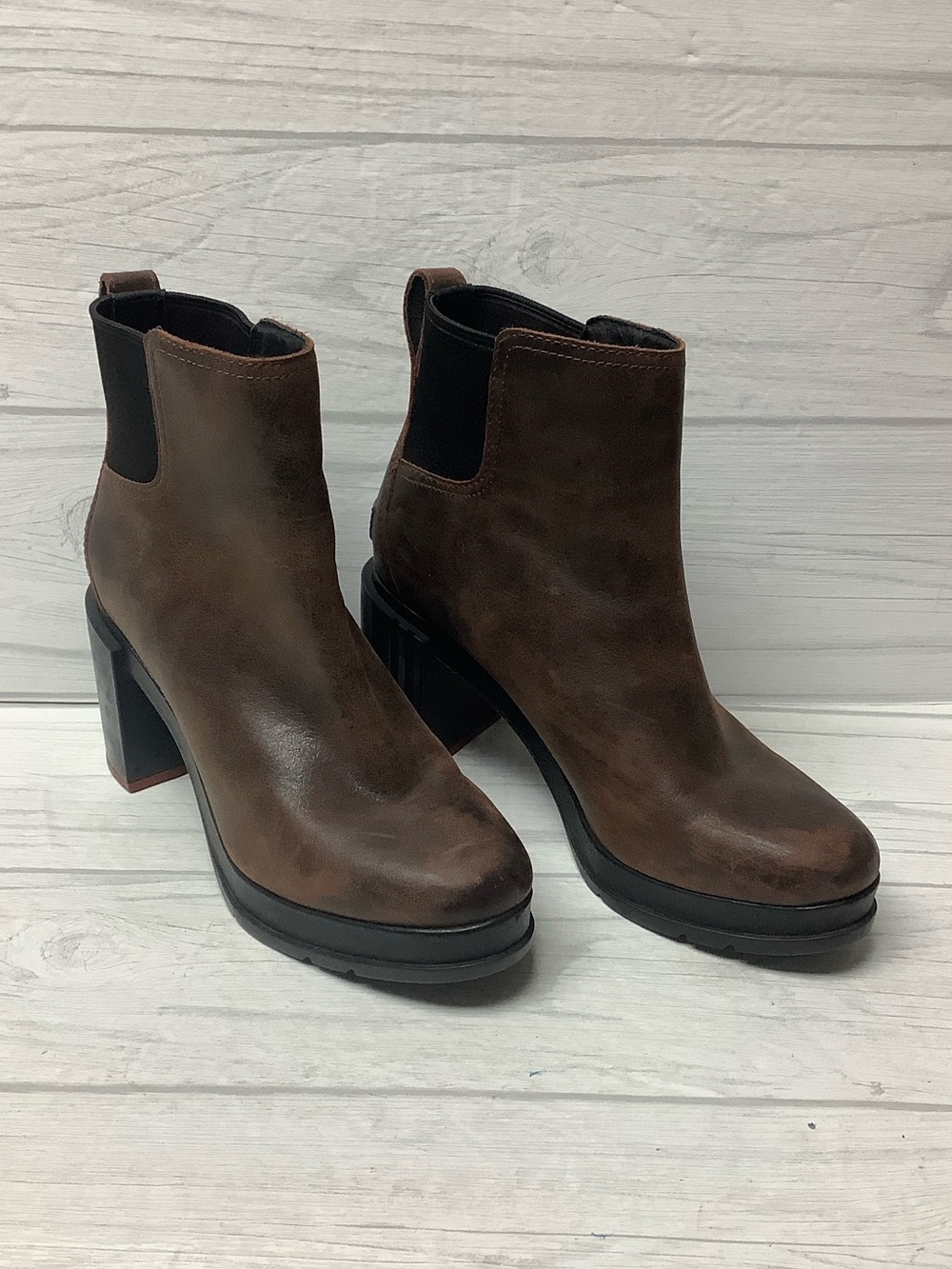 Sorel Chelsea Ankle Boots